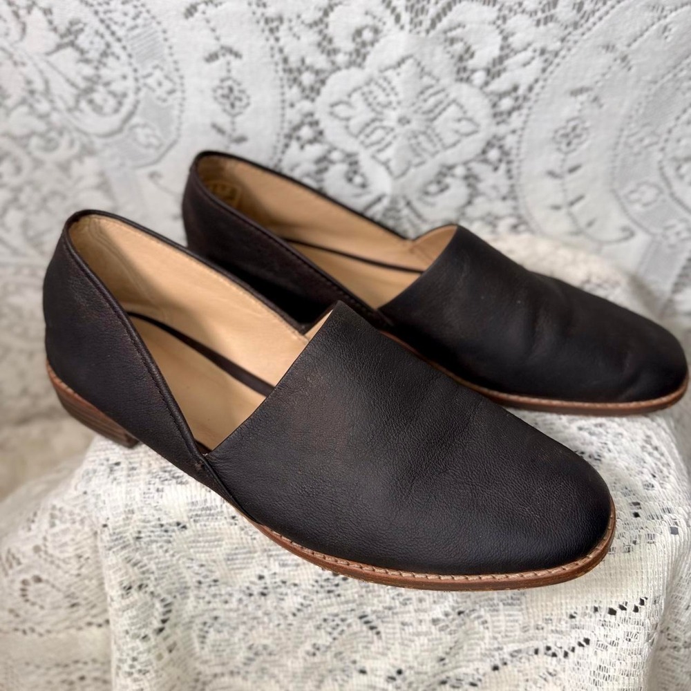 Clarks Black Leather D'Orsay Loafers – Women's 10